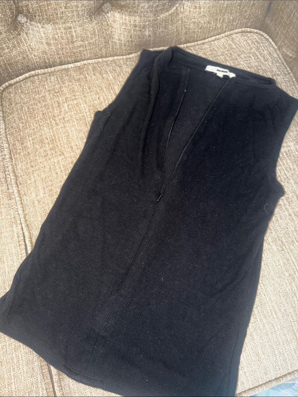 Joah Brown Black Sleeveless V-Neck Knit Tank